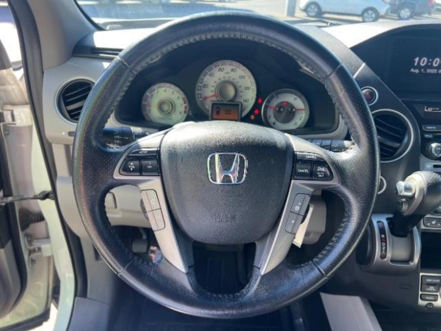 2012 White Diamond Pearl /Gray Leather Interio Honda Pilot Touring 4WD 5-Spd AT (5FNYF4H90CB) with an 3.5L V6 SOHC 24V engine, 5-Speed Automatic transmission, located at 1865 East Red Hills Pkwy, St. George, 84770, (435) 628-0023, 37.120850, -113.543640 - We specialize in helping ALL people get the best financing available. No matter your credit score, good, bad or none we can get you an amazing rate. Had a bankruptcy, divorce, or repossessions? We give you the green light to get your credit back on the road. Low down and affordable payments that fit - Photo#15