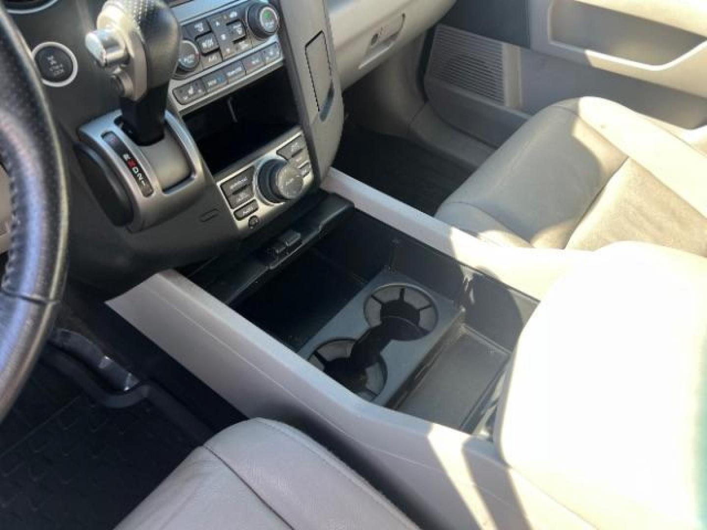 2012 White Diamond Pearl /Gray Leather Interio Honda Pilot Touring 4WD 5-Spd AT (5FNYF4H90CB) with an 3.5L V6 SOHC 24V engine, 5-Speed Automatic transmission, located at 1865 East Red Hills Pkwy, St. George, 84770, (435) 628-0023, 37.120850, -113.543640 - We specialize in helping ALL people get the best financing available. No matter your credit score, good, bad or none we can get you an amazing rate. Had a bankruptcy, divorce, or repossessions? We give you the green light to get your credit back on the road. Low down and affordable payments that fit - Photo#18