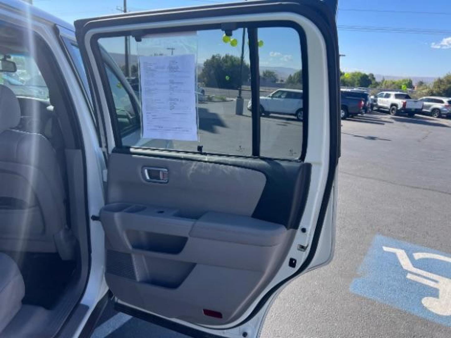 2012 White Diamond Pearl /Gray Leather Interio Honda Pilot Touring 4WD 5-Spd AT (5FNYF4H90CB) with an 3.5L V6 SOHC 24V engine, 5-Speed Automatic transmission, located at 1865 East Red Hills Pkwy, St. George, 84770, (435) 628-0023, 37.120850, -113.543640 - We specialize in helping ALL people get the best financing available. No matter your credit score, good, bad or none we can get you an amazing rate. Had a bankruptcy, divorce, or repossessions? We give you the green light to get your credit back on the road. Low down and affordable payments that fit - Photo#30
