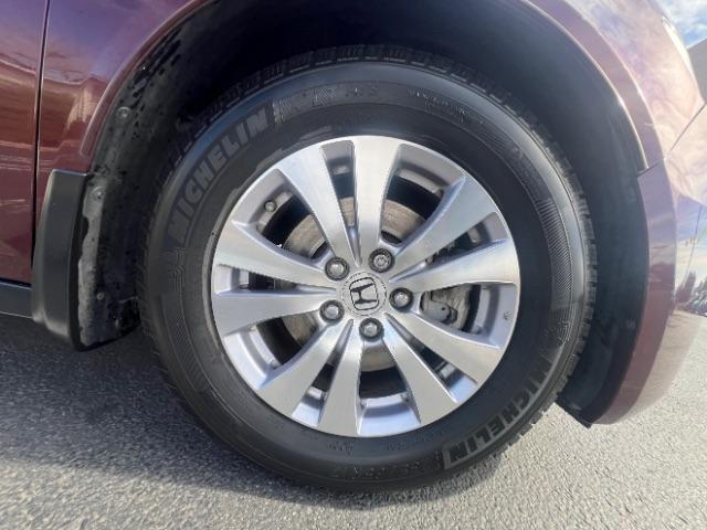 2017 Deep Scarlet Pearl /Beige, leather Honda Odyssey EX-L (5FNRL5H6XHB) with an 3.5L V6 SOHC 24V engine, 6-Speed Automatic transmission, located at 1865 East Red Hills Pkwy, St. George, 84770, (435) 628-0023, 37.120850, -113.543640 - Photo#10