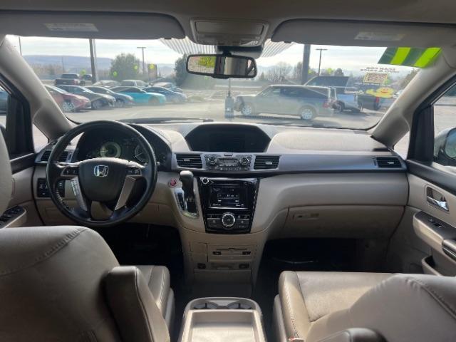 2017 Deep Scarlet Pearl /Beige, leather Honda Odyssey EX-L (5FNRL5H6XHB) with an 3.5L V6 SOHC 24V engine, 6-Speed Automatic transmission, located at 1865 East Red Hills Pkwy, St. George, 84770, (435) 628-0023, 37.120850, -113.543640 - Photo#21