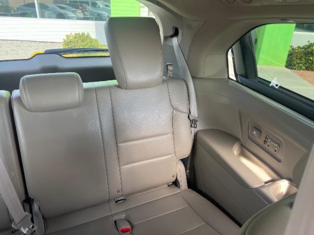 2017 Deep Scarlet Pearl /Beige, leather Honda Odyssey EX-L (5FNRL5H6XHB) with an 3.5L V6 SOHC 24V engine, 6-Speed Automatic transmission, located at 1865 East Red Hills Pkwy, St. George, 84770, (435) 628-0023, 37.120850, -113.543640 - Photo#24