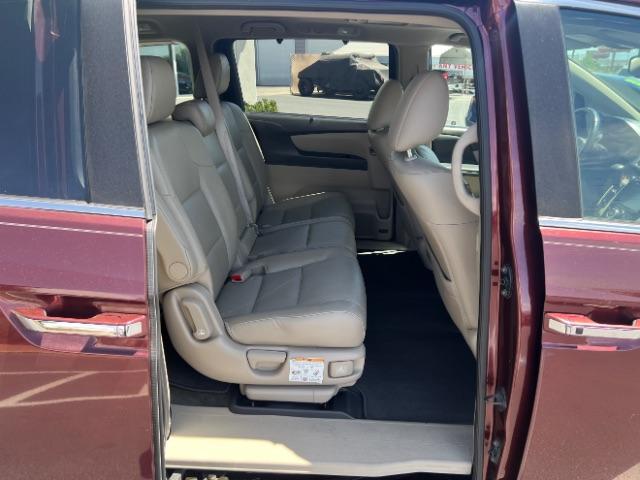 2017 Deep Scarlet Pearl /Beige, leather Honda Odyssey EX-L (5FNRL5H6XHB) with an 3.5L V6 SOHC 24V engine, 6-Speed Automatic transmission, located at 1865 East Red Hills Pkwy, St. George, 84770, (435) 628-0023, 37.120850, -113.543640 - We specialize in helping ALL people get the best financing available. No matter your credit score, good, bad or none we can get you an amazing rate. Had a bankruptcy, divorce, or repossessions? We give you the green light to get your credit back on the road. Low down and affordable payments that fit - Photo#26