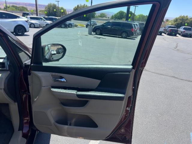 2017 Deep Scarlet Pearl /Beige, leather Honda Odyssey EX-L (5FNRL5H6XHB) with an 3.5L V6 SOHC 24V engine, 6-Speed Automatic transmission, located at 1865 East Red Hills Pkwy, St. George, 84770, (435) 628-0023, 37.120850, -113.543640 - We specialize in helping ALL people get the best financing available. No matter your credit score, good, bad or none we can get you an amazing rate. Had a bankruptcy, divorce, or repossessions? We give you the green light to get your credit back on the road. Low down and affordable payments that fit - Photo#27