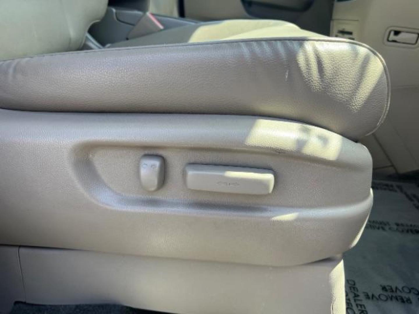 2017 Deep Scarlet Pearl /Beige, leather Honda Odyssey EX-L (5FNRL5H6XHB) with an 3.5L V6 SOHC 24V engine, 6-Speed Automatic transmission, located at 1865 East Red Hills Pkwy, St. George, 84770, (435) 628-0023, 37.120850, -113.543640 - We specialize in helping ALL people get the best financing available. No matter your credit score, good, bad or none we can get you an amazing rate. Had a bankruptcy, divorce, or repossessions? We give you the green light to get your credit back on the road. Low down and affordable payments that fit- Photo#28