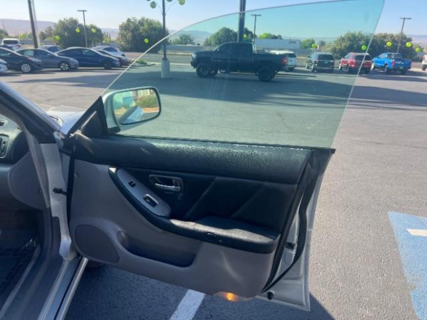 2006 Brilliant Silver Met /Dark Gray Cloth Inte Subaru Baja Turbo (4S4BT63C465) with an 2.5L H4 DOHC 16V TUR engine, 4-Speed Automatic transmission, located at 940 North Main Street, Cedar City, UT, 84720, (435) 628-0023, 37.692936, -113.061897 - We specialize in helping ALL people get the best financing available. No matter your credit score, good, bad or none we can get you an amazing rate. Had a bankruptcy, divorce, or repossessions? We give you the green light to get your credit back on the road. Low down and affordable payments that fit - Photo#27