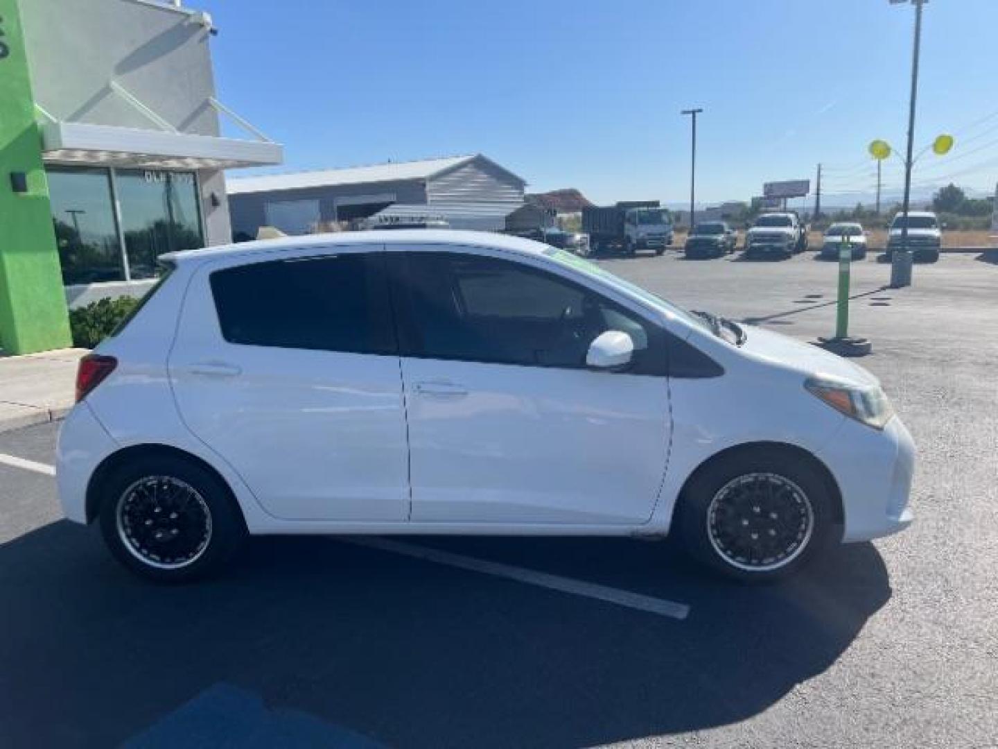 2015 Super White /Black (Circles), clo Toyota Yaris LE 5-Door AT (VNKKTUD39FA) with an 1.5L L4 DOHC 16V engine, 4-Speed Automatic transmission, located at 940 North Main Street, Cedar City, UT, 84720, (435) 628-0023, 37.692936, -113.061897 - We specialize in helping ALL people get the best financing available. No matter your credit score, good, bad or none we can get you an amazing rate. Had a bankruptcy, divorce, or repossessions? We give you the green light to get your credit back on the road. Low down and affordable payments that fit - Photo#7