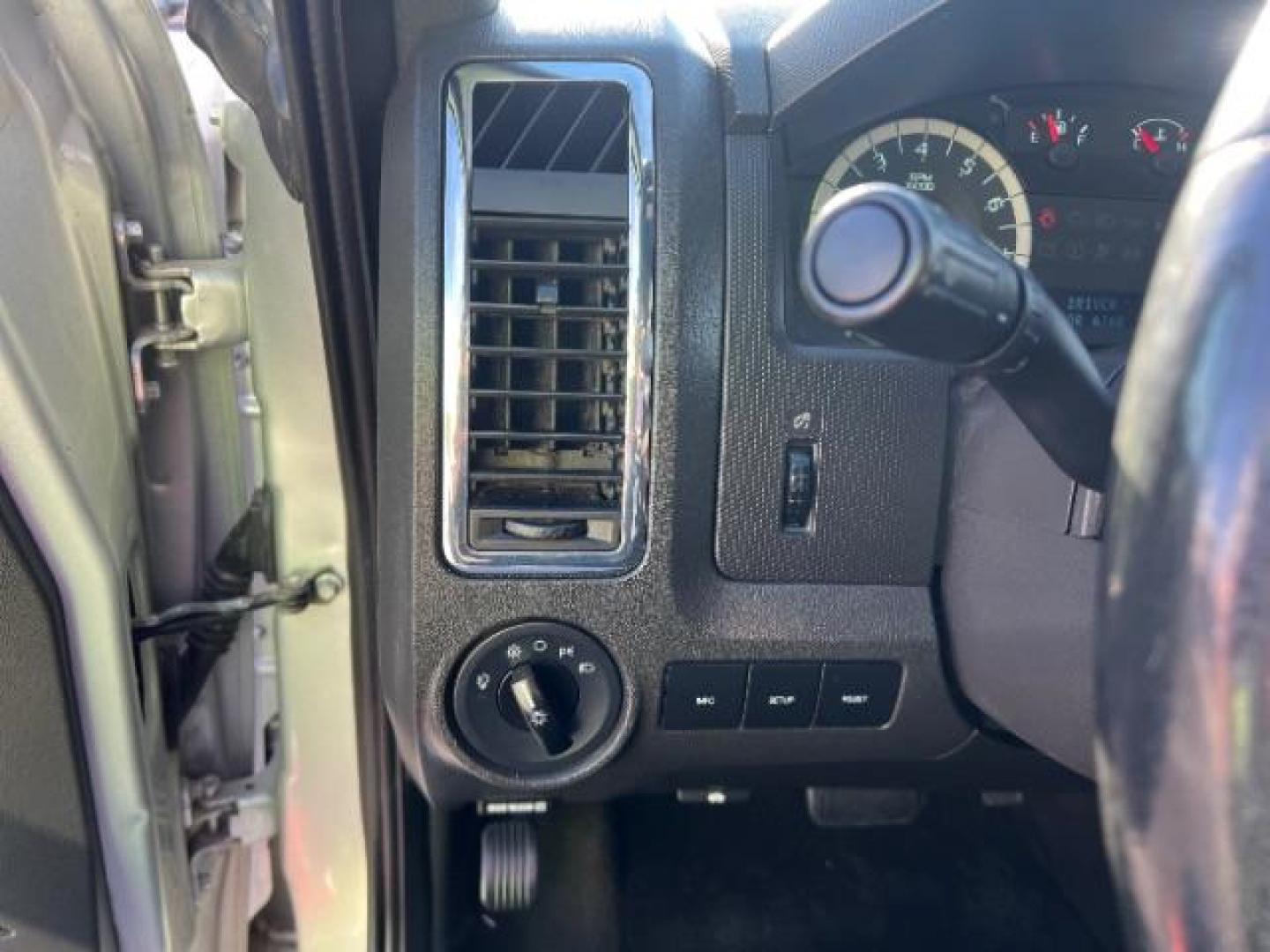 2012 Ingot Silver Metalli /Charcoal Black Cloth Ford Escape XLT FWD (1FMCU0DG9CK) with an 3.0L V6 DOHC 24V engine, 6-Speed Automatic transmission, located at 1865 East Red Hills Pkwy, St. George, 84770, (435) 628-0023, 37.120850, -113.543640 - We specialize in helping ALL people get the best financing available. No matter your credit score, good, bad or none we can get you an amazing rate. Had a bankruptcy, divorce, or repossessions? We give you the green light to get your credit back on the road. Low down and affordable payments that fit - Photo#15
