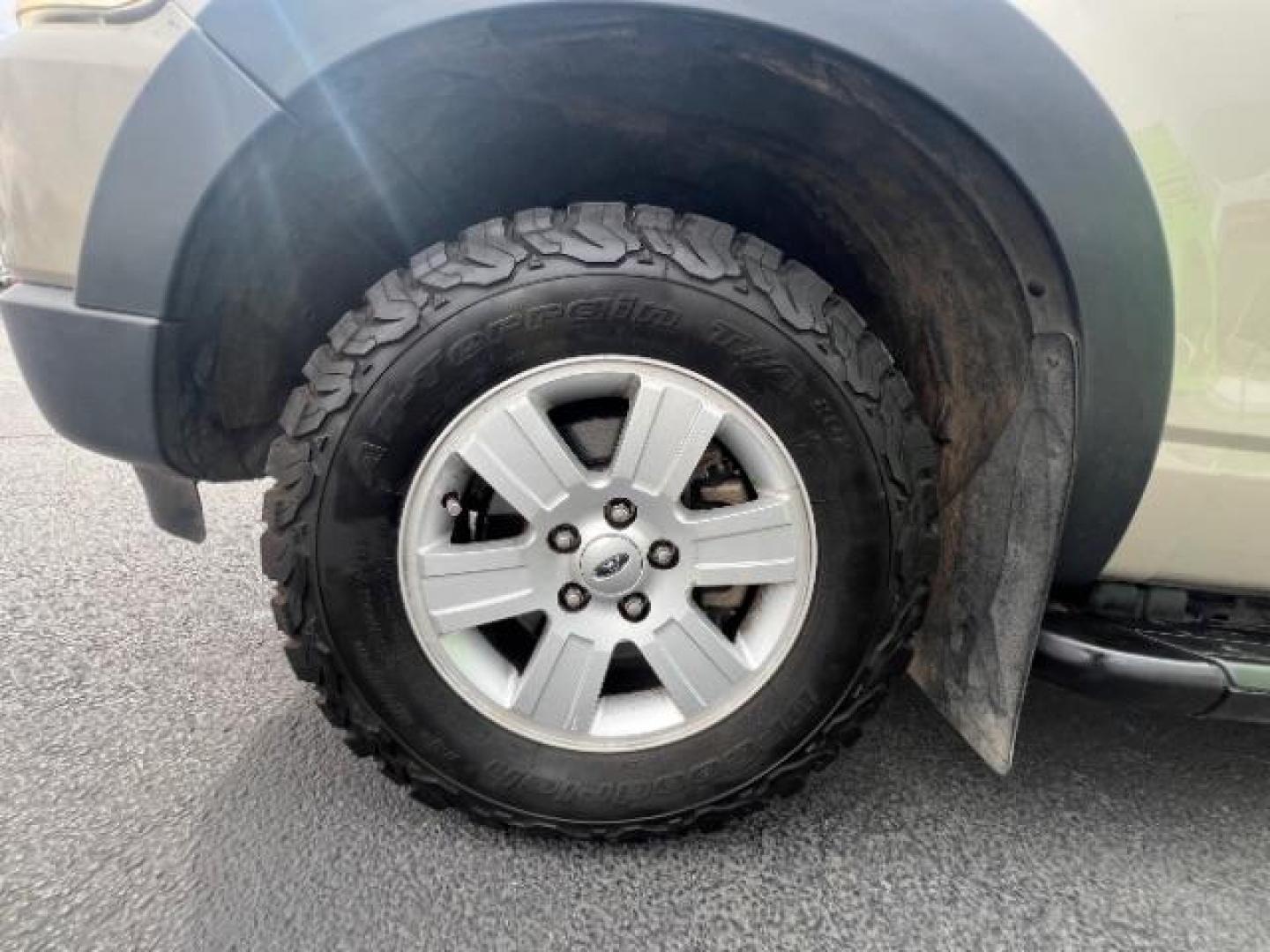 2007 Pueblo Gold Metallic /Camel Cloth Interior Ford Explorer Sport Trac XLT 4.0L 4WD (1FMEU51K07U) with an 4.0L V6 SOHC 12V FFV engine, 5-Speed Automatic transmission, located at 1865 East Red Hills Pkwy, St. George, 84770, (435) 628-0023, 37.120850, -113.543640 - We specialize in helping ALL people get the best financing available. No matter your credit score, good, bad or none we can get you an amazing rate. Had a bankruptcy, divorce, or repossessions? We give you the green light to get your credit back on the road. Low down and affordable payments that fit - Photo#9