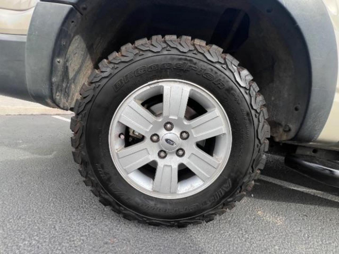 2007 Pueblo Gold Metallic /Camel Cloth Interior Ford Explorer Sport Trac XLT 4.0L 4WD (1FMEU51K07U) with an 4.0L V6 SOHC 12V FFV engine, 5-Speed Automatic transmission, located at 1865 East Red Hills Pkwy, St. George, 84770, (435) 628-0023, 37.120850, -113.543640 - We specialize in helping ALL people get the best financing available. No matter your credit score, good, bad or none we can get you an amazing rate. Had a bankruptcy, divorce, or repossessions? We give you the green light to get your credit back on the road. Low down and affordable payments that fit - Photo#11