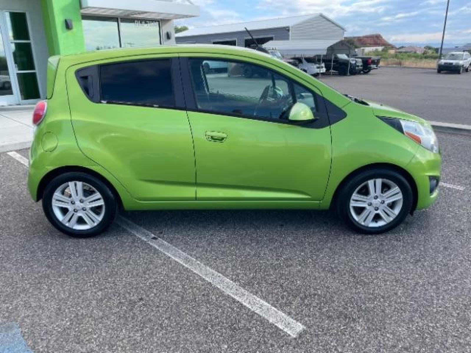 2015 Lime Metallic /Silver w/Silver Trim Chevrolet Spark LS Manual (KL8CA6S91FC) with an 1.2L L4 16V DOHC engine, 5-Speed Manual transmission, located at 1865 East Red Hills Pkwy, St. George, 84770, (435) 628-0023, 37.120850, -113.543640 - We specialize in helping ALL people get the best financing available. No matter your credit score, good, bad or none we can get you an amazing rate. Had a bankruptcy, divorce, or repossessions? We give you the green light to get your credit back on the road. Low down and affordable payments that fit - Photo #9
