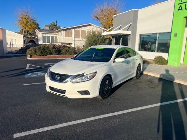 2018 Glacier White /Charcoal, cloth Nissan Altima 2.5 S (1N4AL3AP5JC) with an 2.5L L4 DOHC 16V engine, Continuously Variable Transmission transmission, located at 1865 East Red Hills Pkwy, St. George, 84770, (435) 628-0023, 37.120850, -113.543640 - We specialize in helping ALL people get the best financing available. No matter your credit score, good, bad or none we can get you an amazing rate. Had a bankruptcy, divorce, or repossessions? We give you the green light to get your credit back on the road. Low down and affordable payments that fit - Photo#2