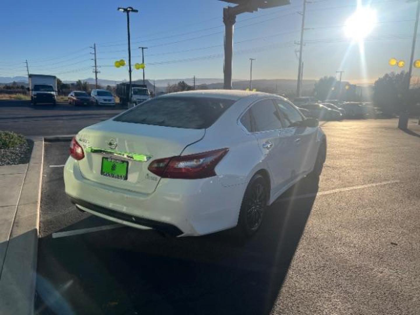 2018 Glacier White /Charcoal, cloth Nissan Altima 2.5 S (1N4AL3AP5JC) with an 2.5L L4 DOHC 16V engine, Continuously Variable Transmission transmission, located at 940 North Main Street, Cedar City, UT, 84720, (435) 628-0023, 37.692936, -113.061897 - We specialize in helping ALL people get the best financing available. No matter your credit score, good, bad or none we can get you an amazing rate. Had a bankruptcy, divorce, or repossessions? We give you the green light to get your credit back on the road. Low down and affordable payments that fit - Photo#6