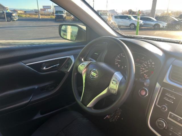 2018 Glacier White /Charcoal, cloth Nissan Altima 2.5 S (1N4AL3AP5JC) with an 2.5L L4 DOHC 16V engine, Continuously Variable Transmission transmission, located at 1865 East Red Hills Pkwy, St. George, 84770, (435) 628-0023, 37.120850, -113.543640 - We specialize in helping ALL people get the best financing available. No matter your credit score, good, bad or none we can get you an amazing rate. Had a bankruptcy, divorce, or repossessions? We give you the green light to get your credit back on the road. Low down and affordable payments that fit - Photo#30