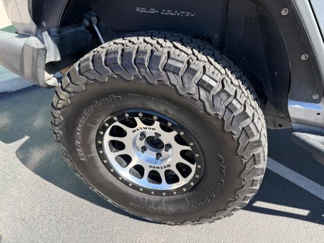 2019 Grey /Black Jeep Wrangler Unlimited Sport (1C4HJXDG3KW) with an 3.6L V6 DOHC 24V FFV engine, 6-Speed Automatic transmission, located at 1865 East Red Hills Pkwy, St. George, 84770, (435) 628-0023, 37.120850, -113.543640 - We specialize in helping ALL people get the best financing available. No matter your credit score, good, bad or none we can get you an amazing rate. Had a bankruptcy, divorce, or repossessions? We give you the green light to get your credit back on the road. Low down and affordable payments that fit - Photo#9