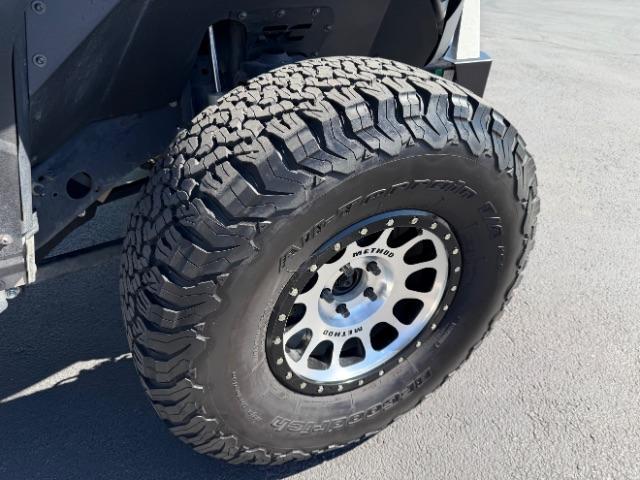 2019 Grey /Black Jeep Wrangler Unlimited Sport (1C4HJXDG3KW) with an 3.6L V6 DOHC 24V FFV engine, 6-Speed Automatic transmission, located at 1865 East Red Hills Pkwy, St. George, 84770, (435) 628-0023, 37.120850, -113.543640 - We specialize in helping ALL people get the best financing available. No matter your credit score, good, bad or none we can get you an amazing rate. Had a bankruptcy, divorce, or repossessions? We give you the green light to get your credit back on the road. Low down and affordable payments that fit - Photo#10