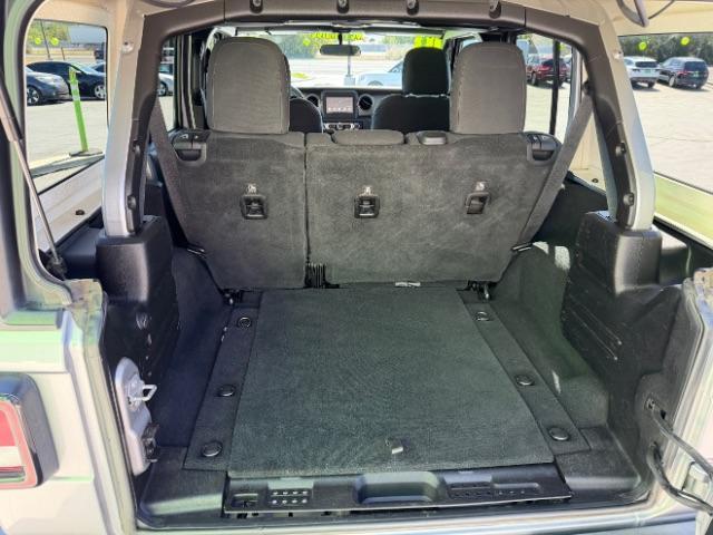 2019 Grey /Black Jeep Wrangler Unlimited Sport (1C4HJXDG3KW) with an 3.6L V6 DOHC 24V FFV engine, 6-Speed Automatic transmission, located at 1865 East Red Hills Pkwy, St. George, 84770, (435) 628-0023, 37.120850, -113.543640 - We specialize in helping ALL people get the best financing available. No matter your credit score, good, bad or none we can get you an amazing rate. Had a bankruptcy, divorce, or repossessions? We give you the green light to get your credit back on the road. Low down and affordable payments that fit - Photo#11