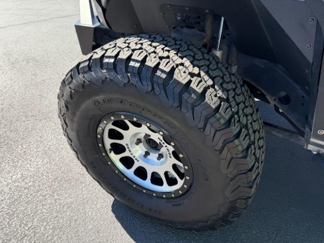 2019 Grey /Black Jeep Wrangler Unlimited Sport (1C4HJXDG3KW) with an 3.6L V6 DOHC 24V FFV engine, 6-Speed Automatic transmission, located at 1865 East Red Hills Pkwy, St. George, 84770, (435) 628-0023, 37.120850, -113.543640 - We specialize in helping ALL people get the best financing available. No matter your credit score, good, bad or none we can get you an amazing rate. Had a bankruptcy, divorce, or repossessions? We give you the green light to get your credit back on the road. Low down and affordable payments that fit - Photo#13