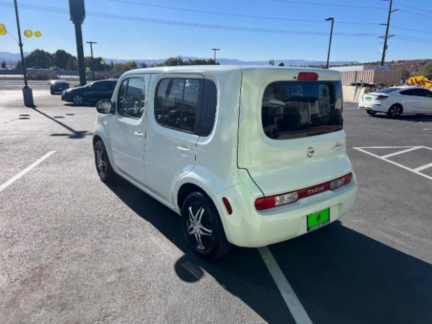 2012 Pearl White /Light Gray Cloth Int Nissan cube 1.8 S (JN8AZ2KR3CT) with an 1.8L L4 DOHC 16V engine, Continuously Variabl transmission, located at 1865 East Red Hills Pkwy, St. George, 84770, (435) 628-0023, 37.120850, -113.543640 - Photo#4