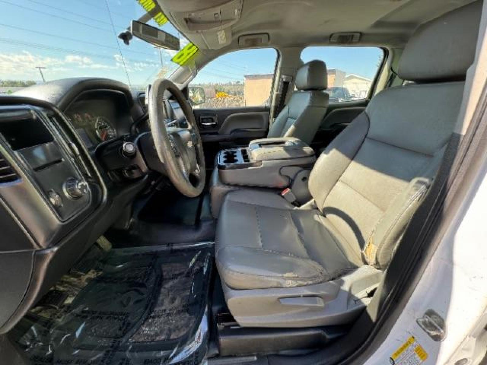 2018 Summit White /Gray Leather Interior Chevrolet Silverado 1500 Work Truck Crew Cab Short Box 2WD (3GCPCNEH0JG) with an 4.3L V6 OHV 12V engine, 6-Speed Automatic transmission, located at 1865 East Red Hills Pkwy, St. George, 84770, (435) 628-0023, 37.120850, -113.543640 - Photo #18