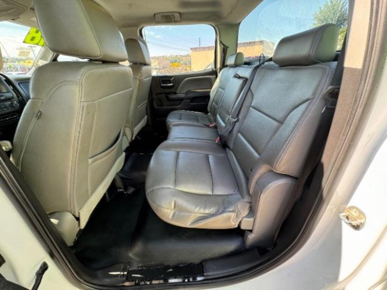 2018 Summit White /Gray Leather Interior Chevrolet Silverado 1500 Work Truck Crew Cab Short Box 2WD (3GCPCNEH0JG) with an 4.3L V6 OHV 12V engine, 6-Speed Automatic transmission, located at 1865 East Red Hills Pkwy, St. George, 84770, (435) 628-0023, 37.120850, -113.543640 - Photo #23