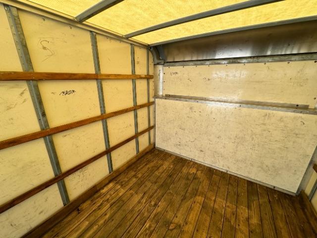 2015 White /Gray Leather Ford Econoline E-350 Super Duty (1FDWE3FL6FD) with an 5.4L V8 SOHC 16V engine, 4-Speed Automatic transmission, located at 1865 East Red Hills Pkwy, St. George, 84770, (435) 628-0023, 37.120850, -113.543640 - We specialize in helping ALL people get the best financing available. No matter your credit score, good, bad or none we can get you an amazing rate. Had a bankruptcy, divorce, or repossessions? We give you the green light to get your credit back on the road. Low down and affordable payments that fit - Photo#23