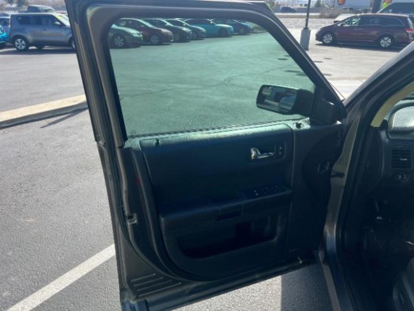 2013 Mineral Gray Metallic /Charcoal Black Cloth Interior Ford Flex SE FWD (2FMGK5B81DB) with an 3.5L V6 DOHC 24V engine, 6-Speed Automatic Overdrive transmission, located at 940 North Main Street, Cedar City, UT, 84720, (435) 628-0023, 37.692936, -113.061897 - We specialize in helping ALL people get the best financing available. No matter your credit score, good, bad or none we can get you an amazing rate. Had a bankruptcy, divorce, or repossessions? We give you the green light to get your credit back on the road. Low down and affordable payments that fit - Photo#12