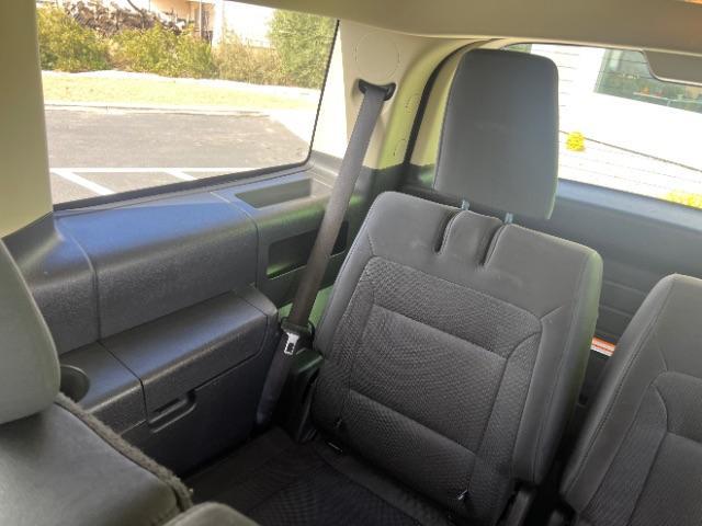 2013 Mineral Gray Metallic /Charcoal Black Cloth Interior Ford Flex SE FWD (2FMGK5B81DB) with an 3.5L V6 DOHC 24V engine, 6-Speed Automatic Overdrive transmission, located at 1865 East Red Hills Pkwy, St. George, 84770, (435) 628-0023, 37.120850, -113.543640 - We specialize in helping ALL people get the best financing available. No matter your credit score, good, bad or none we can get you an amazing rate. Had a bankruptcy, divorce, or repossessions? We give you the green light to get your credit back on the road. Low down and affordable payments that fit - Photo#24
