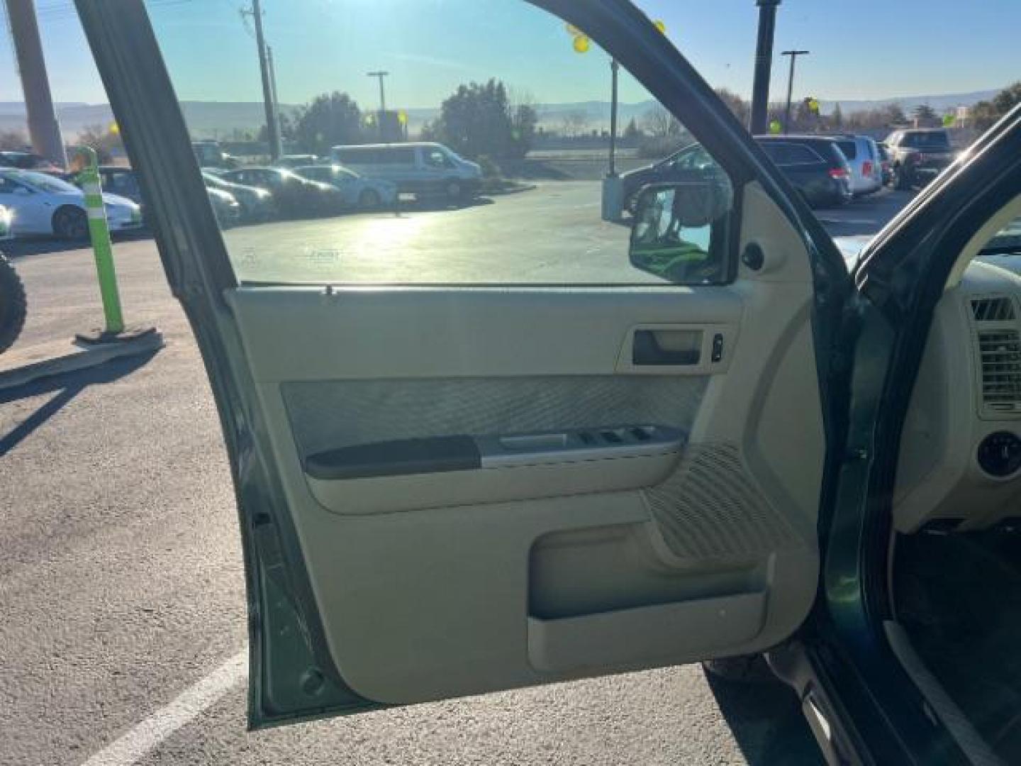 2012 Steel Blue Metallic /Camel Cloth Interior Ford Escape XLT FWD (1FMCU0DG8CK) with an 3.0L V6 DOHC 24V engine, 6-Speed Automatic transmission, located at 940 North Main Street, Cedar City, UT, 84720, (435) 628-0023, 37.692936, -113.061897 - We specialize in helping ALL people get the best financing available. No matter your credit score, good, bad or none we can get you an amazing rate. Had a bankruptcy, divorce, or repossessions? We give you the green light to get your credit back on the road. Low down and affordable payments that fit - Photo#12