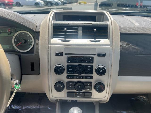 2012 Steel Blue Metallic /Camel Cloth Interior Ford Escape XLT FWD (1FMCU0DG8CK) with an 3.0L V6 DOHC 24V engine, 6-Speed Automatic transmission, located at 1865 East Red Hills Pkwy, St. George, 84770, (435) 628-0023, 37.120850, -113.543640 - We specialize in helping ALL people get the best financing available. No matter your credit score, good, bad or none we can get you an amazing rate. Had a bankruptcy, divorce, or repossessions? We give you the green light to get your credit back on the road. Low down and affordable payments that fit - Photo#17