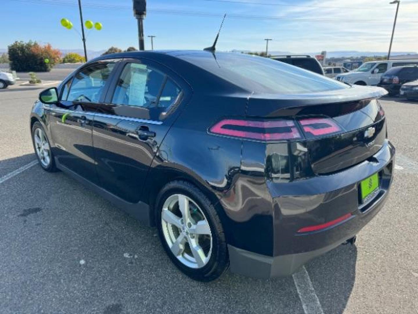 2013 Black /Black cloth interior Chevrolet Volt Standard w/ LEP (1G1RE6E47DU) with an hybrid engine, Continuously Variable Transmission transmission, located at 1865 East Red Hills Pkwy, St. George, 84770, (435) 628-0023, 37.120850, -113.543640 - Photo#7