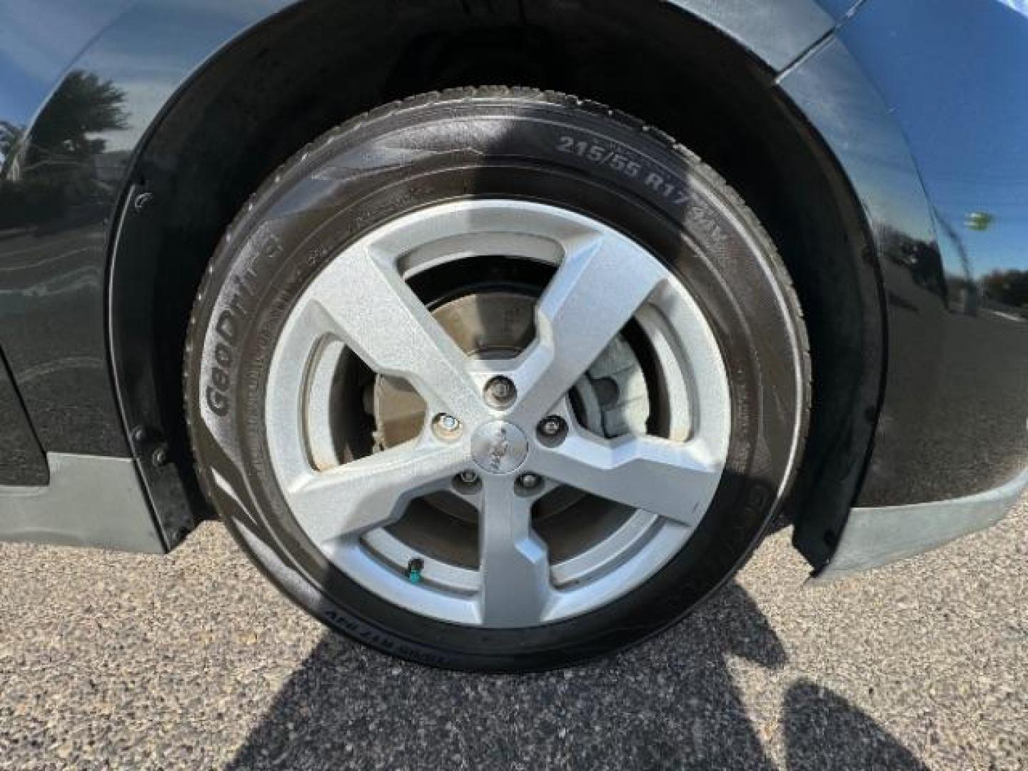 2013 Black /Black cloth interior Chevrolet Volt Standard w/ LEP (1G1RE6E47DU) with an hybrid engine, Continuously Variable Transmission transmission, located at 1865 East Red Hills Pkwy, St. George, 84770, (435) 628-0023, 37.120850, -113.543640 - ***This vehicle qualifies for the EV/Hybrid tax rebate of up to $4,000*** We are setup with the IRS to recieve direct payments within 72 hours. We file the rebate online with IRS and can credit it to your down payment, reduce the sales price OR give you cashback!! These cars will not last and can o - Photo#12