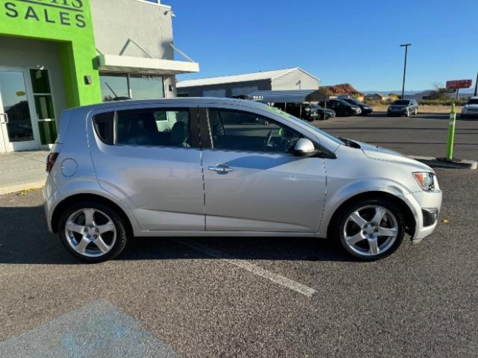 2015 Silver Ice Metallic /Dark Pewter/Dark Titanium Chevrolet Sonic LTZ Auto 5-Door (1G1JE6SB0F4) with an 1.4L L4 DOHC 24V TURBO engine, 6-Speed Automatic transmission, located at 1865 East Red Hills Pkwy, St. George, 84770, (435) 628-0023, 37.120850, -113.543640 - Photo #12