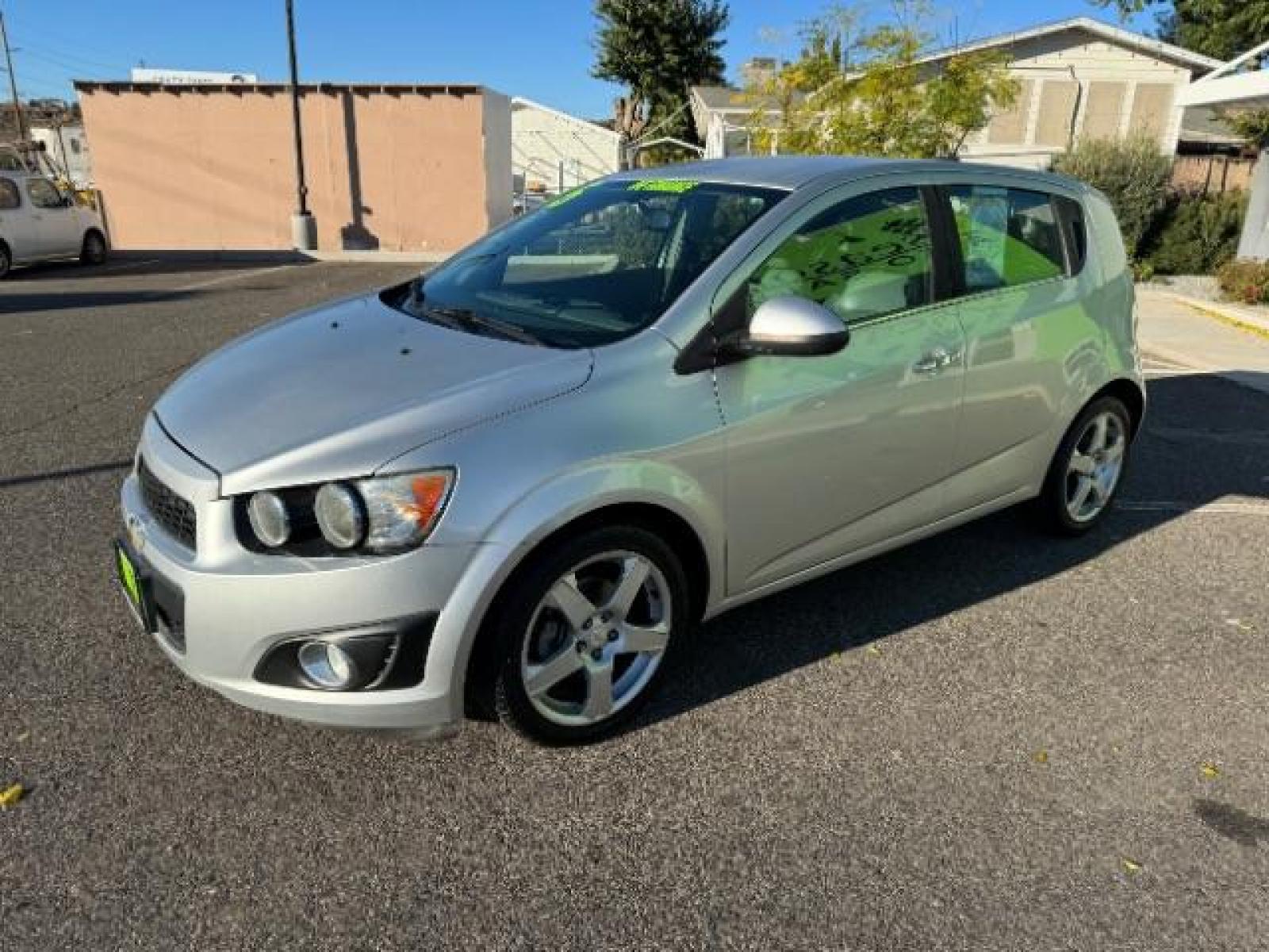 2015 Silver Ice Metallic /Dark Pewter/Dark Titanium Chevrolet Sonic LTZ Auto 5-Door (1G1JE6SB0F4) with an 1.4L L4 DOHC 24V TURBO engine, 6-Speed Automatic transmission, located at 1865 East Red Hills Pkwy, St. George, 84770, (435) 628-0023, 37.120850, -113.543640 - Photo #5