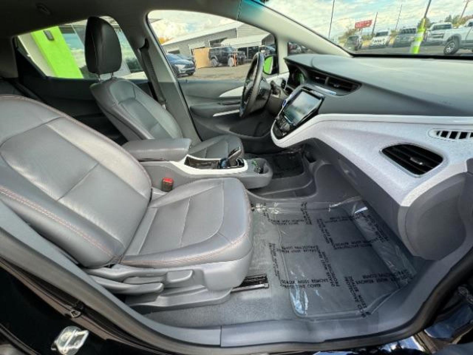 2020 Mosaic Black Metallic /Dark Galvanized Gray, leather Chevrolet Bolt EV Premier (1G1FZ6S06L4) with an ELECTRIC engine, 1-Speed Automatic transmission, located at 1865 East Red Hills Pkwy, St. George, 84770, (435) 628-0023, 37.120850, -113.543640 - Qualifies for $4,000 EV federal tax credit! We specialize in helping ALL people get the best financing available. No matter your credit score, good, bad or none we can get you an amazing rate. Had a bankruptcy, divorce, or repossessions? We give you the green light to get your credit back on the ro - Photo #38