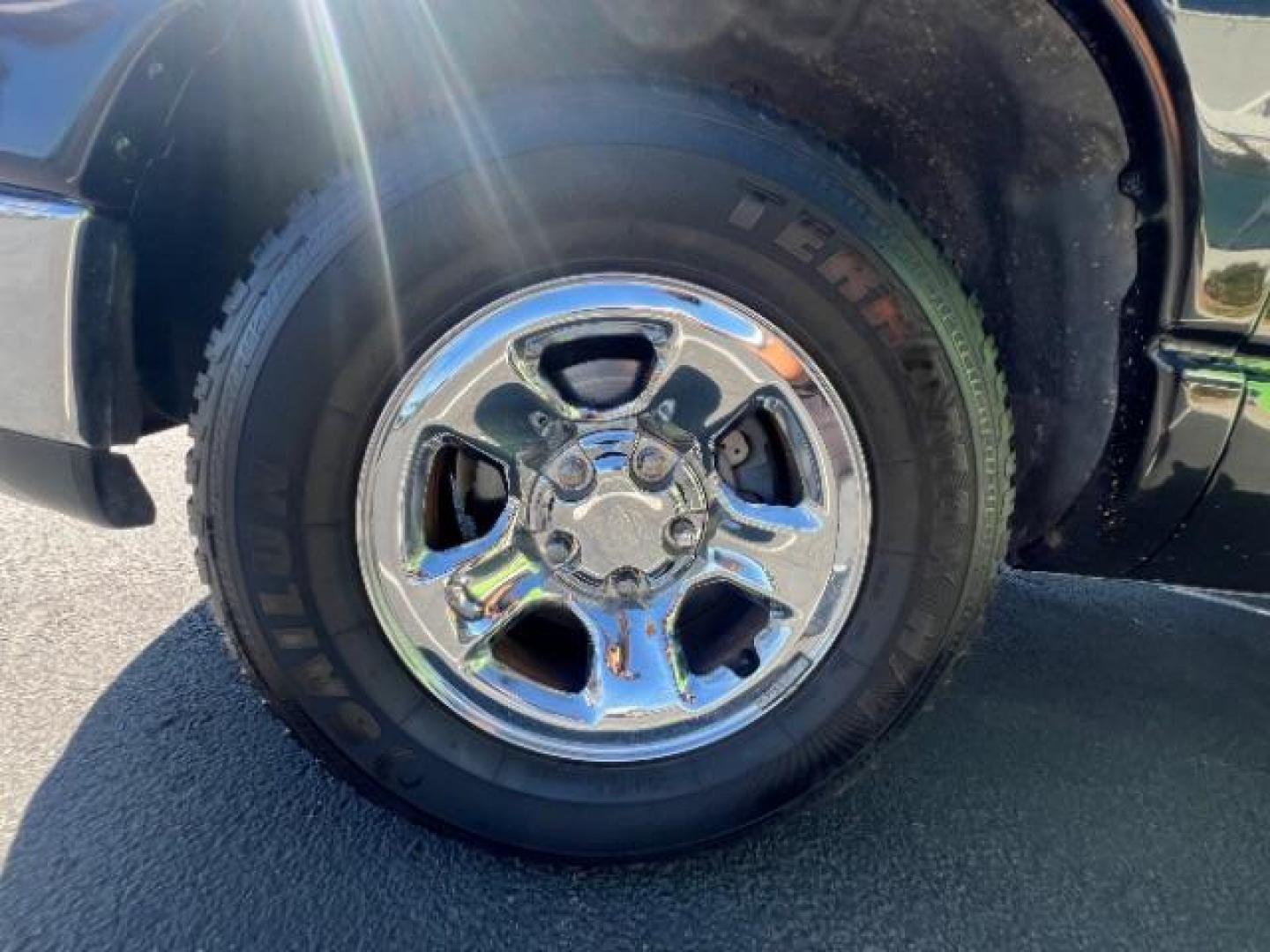 2008 Brilliant Black Crystal Pearl /Medium Slate Gray Cloth Interior Dodge Ram 1500 ST Quad Cab 2WD (1D7HA18K18J) with an 3.7L V6 SOHC 12V engine, 5-Speed Automatic transmission, located at 1865 East Red Hills Pkwy, St. George, 84770, (435) 628-0023, 37.120850, -113.543640 - Photo#10