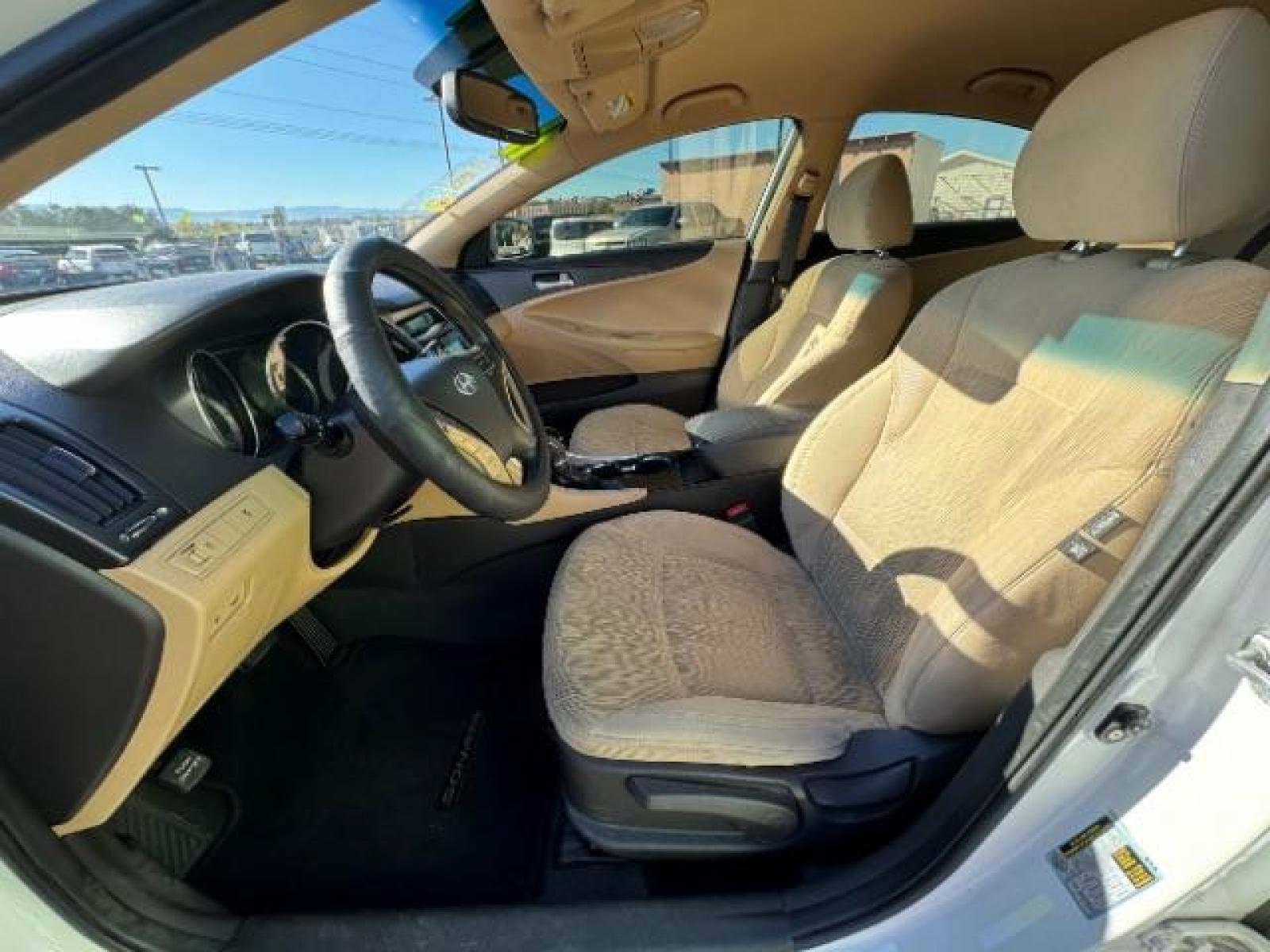 2011 Pearl White /Camel Cloth Interior Hyundai Sonata GLS Auto (5NPEB4AC7BH) with an 2.4L L4 DOHC 16V engine, 6-Speed Automatic transmission, located at 1865 East Red Hills Pkwy, St. George, 84770, (435) 628-0023, 37.120850, -113.543640 - Photo #17