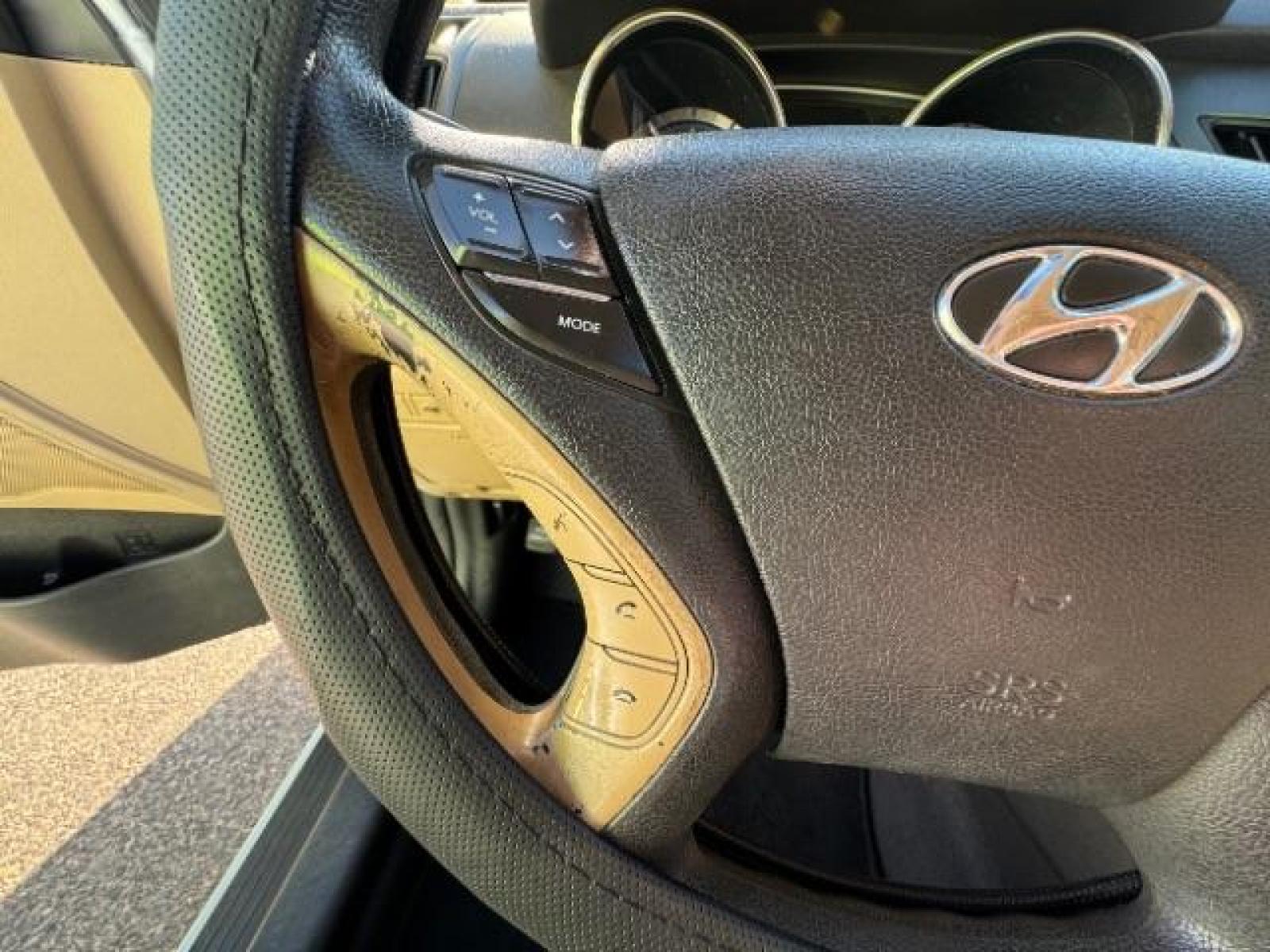 2011 Pearl White /Camel Cloth Interior Hyundai Sonata GLS Auto (5NPEB4AC7BH) with an 2.4L L4 DOHC 16V engine, 6-Speed Automatic transmission, located at 1865 East Red Hills Pkwy, St. George, 84770, (435) 628-0023, 37.120850, -113.543640 - Photo #20