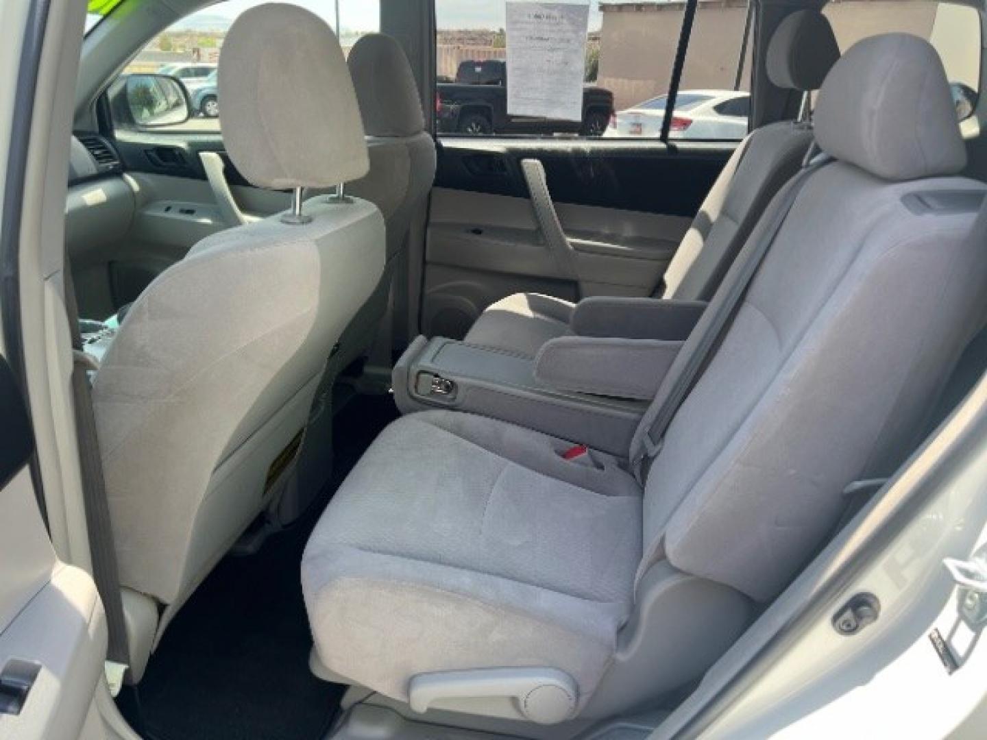 2010 Blizzard Pearl /Ash Cloth Interior Toyota Highlander Base 2WD I4 (JTEZA3EH5A2) with an 2.7L L4 DOHC 16V engine, 6-Speed Automatic transmission, located at 1865 East Red Hills Pkwy, St. George, 84770, (435) 628-0023, 37.120850, -113.543640 - Versatile Southern Utah travel starts with this 2010 Toyota Highlander Base. Its 2.7L 4-cylinder engine, 5-speed automatic transmission, and front-wheel drive make it a smart fit for family errands, school runs, and weekend trips. With 167709 miles, this Highlander is ready for its next adventure.- Photo#21