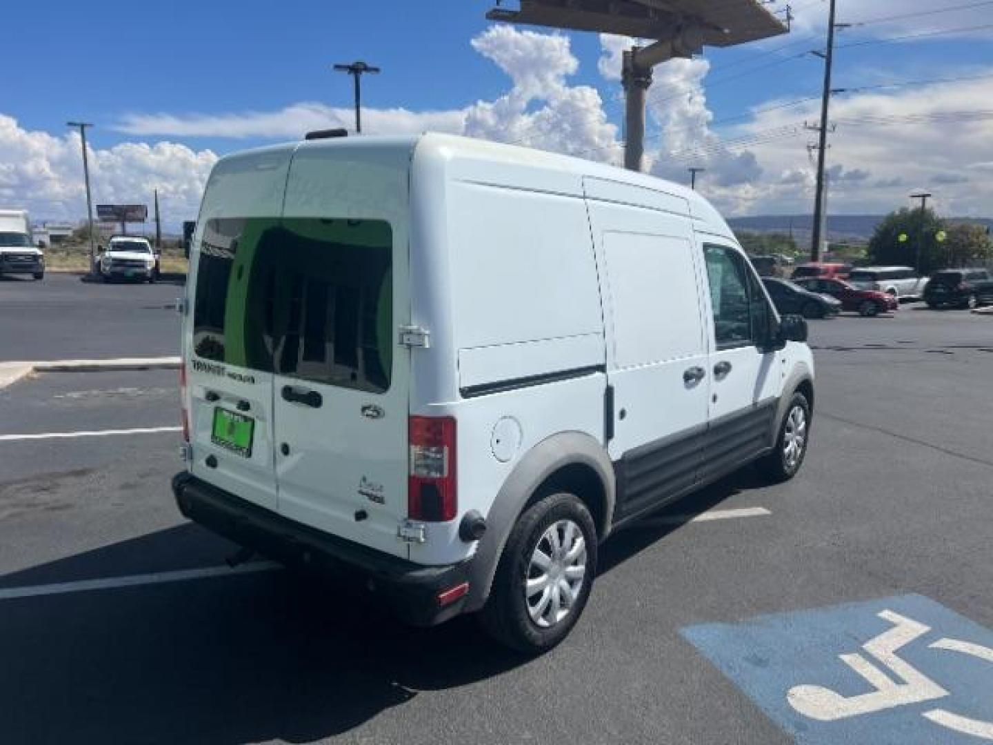 2013 Frozen White /Dark Gray Ford Transit Connect XLT with Side and Rear Door Glass (NM0LS7DN8DT) with an 2.0L L4 DOHC 16V engine, 4-Speed Automatic transmission, located at 1865 East Red Hills Pkwy, St. George, 84770, (435) 628-0023, 37.120850, -113.543640 - We specialize in helping ALL people get the best financing available. No matter your credit score, good, bad or none we can get you an amazing rate. Had a bankruptcy, divorce, or repossessions? We give you the green light to get your credit back on the road. Low down and affordable payments that fit - Photo#6
