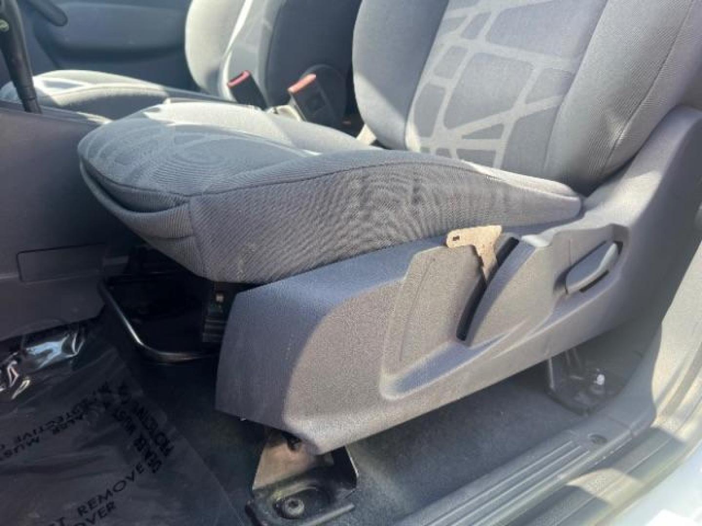 2013 Frozen White /Dark Gray Ford Transit Connect XLT with Side and Rear Door Glass (NM0LS7DN8DT) with an 2.0L L4 DOHC 16V engine, 4-Speed Automatic transmission, located at 1865 East Red Hills Pkwy, St. George, 84770, (435) 628-0023, 37.120850, -113.543640 - We specialize in helping ALL people get the best financing available. No matter your credit score, good, bad or none we can get you an amazing rate. Had a bankruptcy, divorce, or repossessions? We give you the green light to get your credit back on the road. Low down and affordable payments that fit - Photo#13