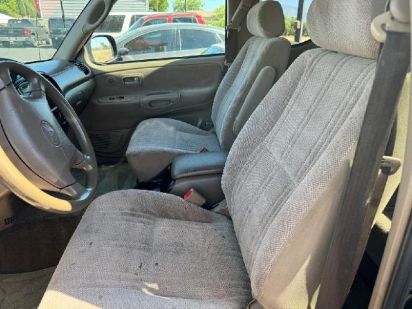 2013 Frozen White /Dark Gray Ford Transit Connect XLT with Side and Re (NM0LS7DN8DT) with an 2.0L L4 DOHC 16V engine, 4-Speed Automatic transmission, located at 1865 East Red Hills Pkwy, St. George, 84770, (435) 628-0023, 37.120850, -113.543640 - We specialize in helping ALL people get the best financing available. No matter your credit score, good, bad or none we can get you an amazing rate. Had a bankruptcy, divorce, or repossessions? We give you the green light to get your credit back on the road. Low down and affordable payments that fit - Photo#8