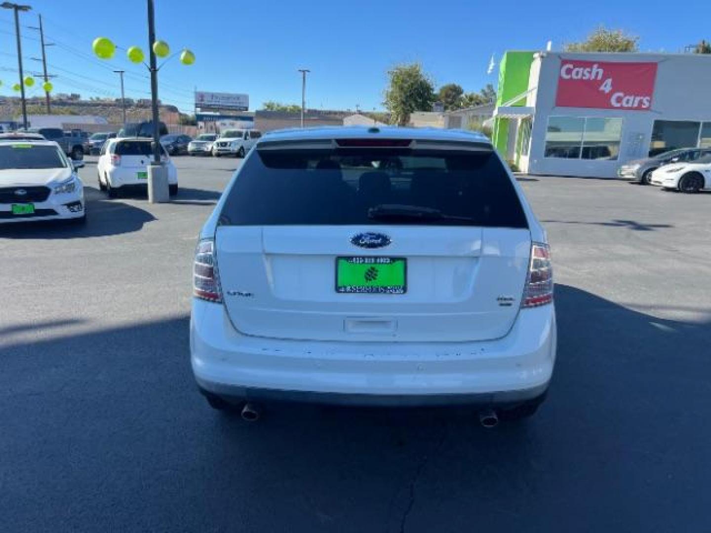 2010 White Platinum Tricoat Metallic /Charcoal Black Cloth Interior Ford Edge SEL AWD (2FMDK4JC9AB) with an 3.5L V6 DOHC 24V engine, 6-Speed Automatic transmission, located at 1865 East Red Hills Pkwy, St. George, 84770, (435) 628-0023, 37.120850, -113.543640 - This vehicle is a Mechanic Special. This means it will need some love. Runs a drives fine but has body damage, leaks or other mechanical issues. It did NOT pass our 50 point inspection. Get a great deal on a less than perfect car. These cars do NOT qualify for our in house financing. Cash and carry, - Photo#5