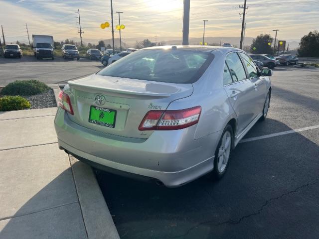 2011 Classic Silver Metallic /Ash Cloth Interior Toyota Camry Base 6-Spd AT (4T1BF3EK1BU) with an 2.5L L4 DOHC 16V engine, 6-Speed Automatic transmission, located at 1865 East Red Hills Pkwy, St. George, 84770, (435) 628-0023, 37.120850, -113.543640 - This vehicle is a Mechanic Special. This means it will need some love. Runs a drives fine but has body damage, leaks or other mechanical issues. It did NOT pass our 50 point inspection. Get a great deal on a less than perfect car. These cars do NOT qualify for our in house financing. Cash and carry, - Photo#6