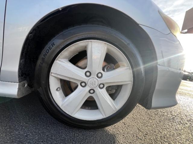 2011 Classic Silver Metallic /Ash Cloth Interior Toyota Camry Base 6-Spd AT (4T1BF3EK1BU) with an 2.5L L4 DOHC 16V engine, 6-Speed Automatic transmission, located at 1865 East Red Hills Pkwy, St. George, 84770, (435) 628-0023, 37.120850, -113.543640 - This vehicle is a Mechanic Special. This means it will need some love. Runs a drives fine but has body damage, leaks or other mechanical issues. It did NOT pass our 50 point inspection. Get a great deal on a less than perfect car. These cars do NOT qualify for our in house financing. Cash and carry, - Photo#10