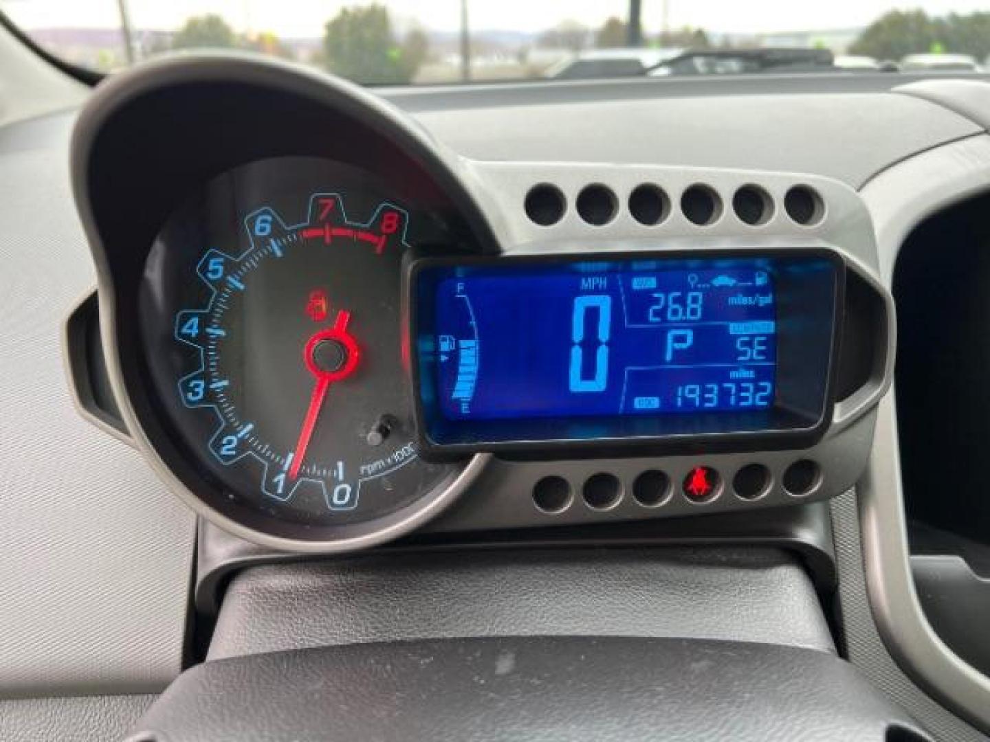 2014 Silver Ice Metallic /Dark Pewter/Dark Titanium Chevrolet Sonic LT Auto 5-Door (1G1JC6SH0E4) with an 1.8L L4 DOHC 24V engine, 6-Speed Automatic transmission, located at 940 North Main Street, Cedar City, UT, 84720, (435) 628-0023, 37.692936, -113.061897 - Photo#17