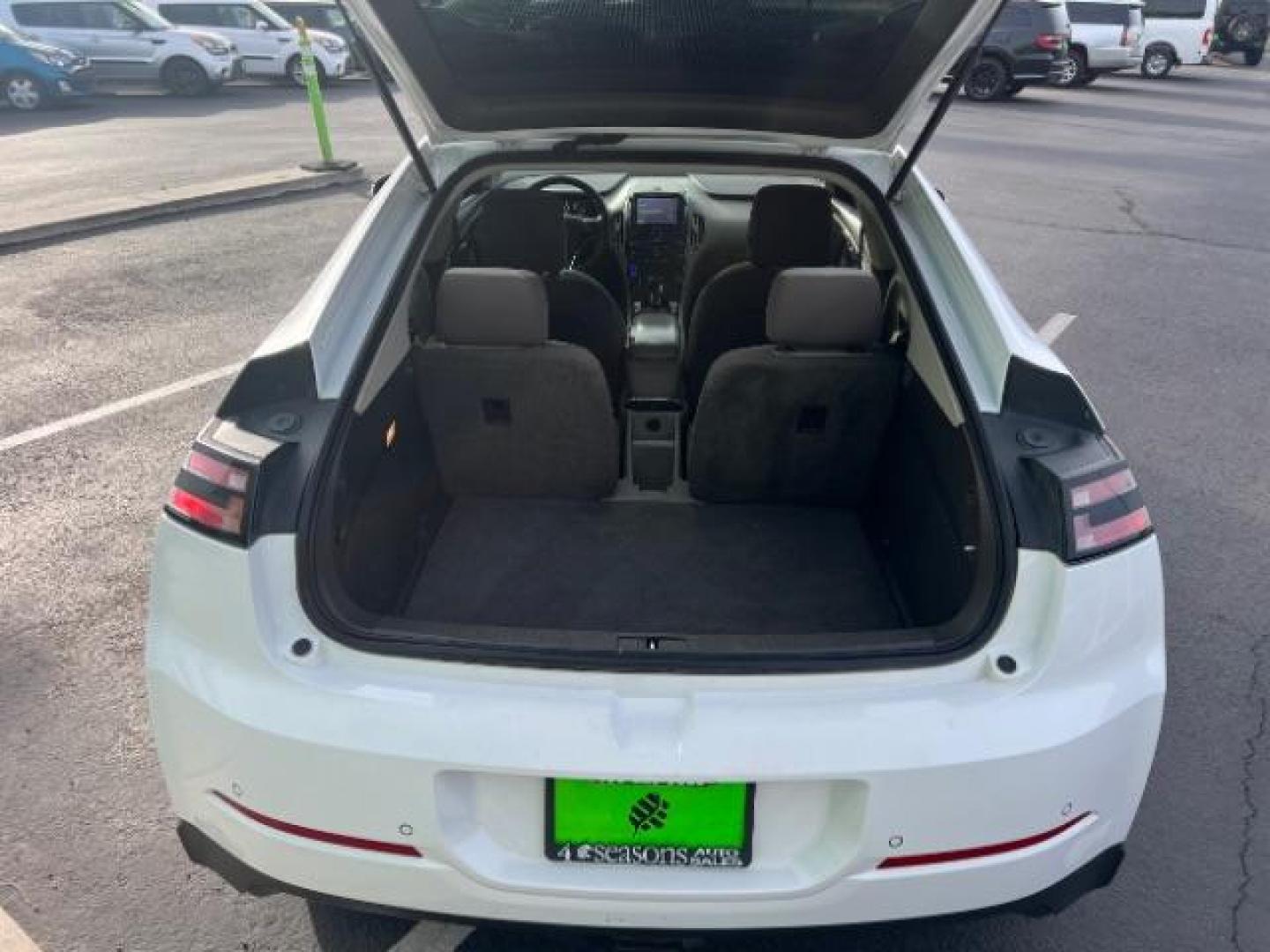 2015 Summit White /Pebble Beige/Dark Accents Chevrolet Volt Standard w/ Navigation (1G1RC6E45FU) with an ELECTRIC engine, Continuously Variable Transmission transmission, located at 1865 East Red Hills Pkwy, St. George, 84770, (435) 628-0023, 37.120850, -113.543640 - We specialize in helping ALL people get the best financing available. No matter your credit score, good, bad or none we can get you an amazing rate. Had a bankruptcy, divorce, or repossessions? We give you the green light to get your credit back on the road. Low down and affordable payments that fit - Photo#24