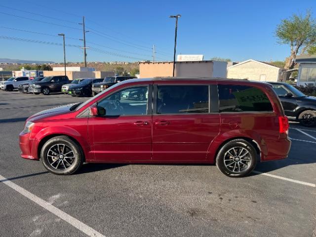 2017 Octane Red Pearl Coat /Black, leather Dodge Grand Caravan GT (2C4RDGEG7HR) with an 3.6L V6 DOHC 24V engine, 6-Speed Automatic transmission, located at 1865 East Red Hills Pkwy, St. George, 84770, (435) 628-0023, 37.120850, -113.543640 - We specialize in helping ALL people get the best financing available. No matter your credit score, good, bad or none we can get you an amazing rate. Had a bankruptcy, divorce, or repossessions? We give you the green light to get your credit back on the road. Low down and affordable payments that fit - Photo#3