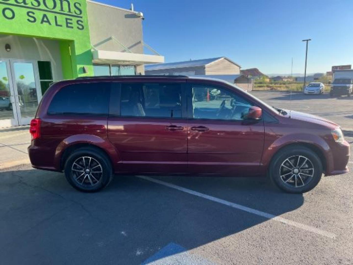 2017 Octane Red Pearl Coat /Black, leather Dodge Grand Caravan GT (2C4RDGEG7HR) with an 3.6L V6 DOHC 24V engine, 6-Speed Automatic transmission, located at 1865 East Red Hills Pkwy, St. George, 84770, (435) 628-0023, 37.120850, -113.543640- Photo#7