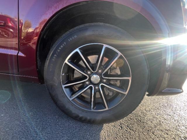 2017 Octane Red Pearl Coat /Black, leather Dodge Grand Caravan GT (2C4RDGEG7HR) with an 3.6L V6 DOHC 24V engine, 6-Speed Automatic transmission, located at 1865 East Red Hills Pkwy, St. George, 84770, (435) 628-0023, 37.120850, -113.543640 - We specialize in helping ALL people get the best financing available. No matter your credit score, good, bad or none we can get you an amazing rate. Had a bankruptcy, divorce, or repossessions? We give you the green light to get your credit back on the road. Low down and affordable payments that fit - Photo#9